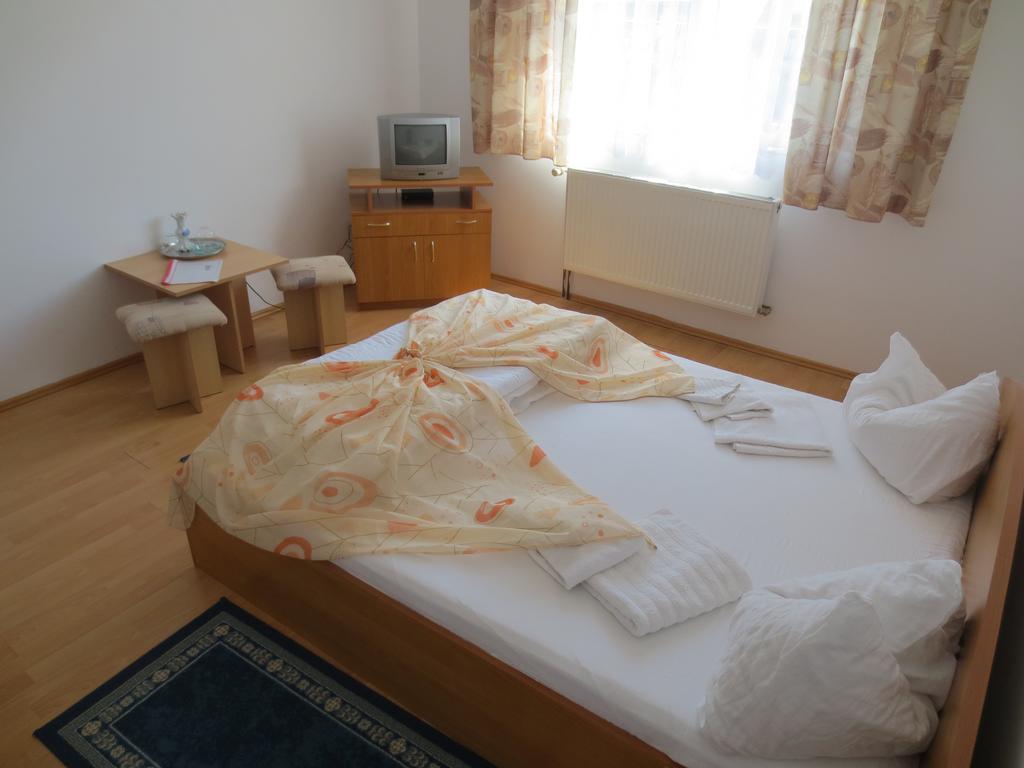 Pensiunea Hera Sighişoara Kamer foto