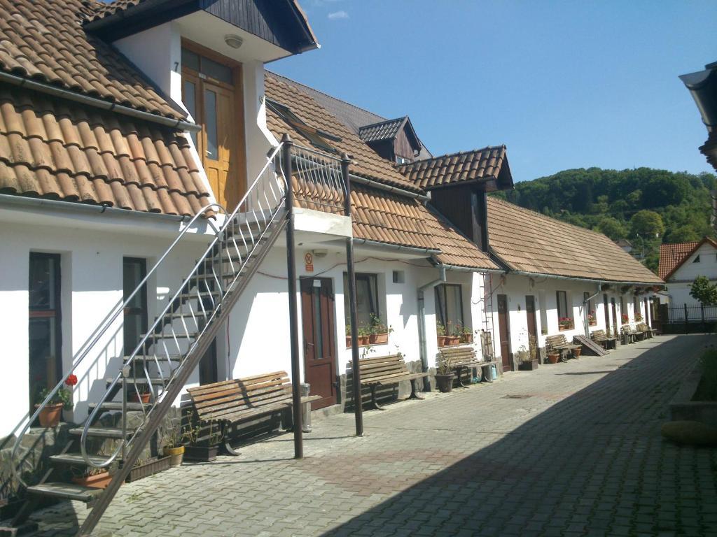 Pensiunea Hera Sighişoara Buitenkant foto